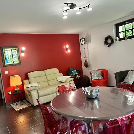 55 M2 Proche De La Sévrier